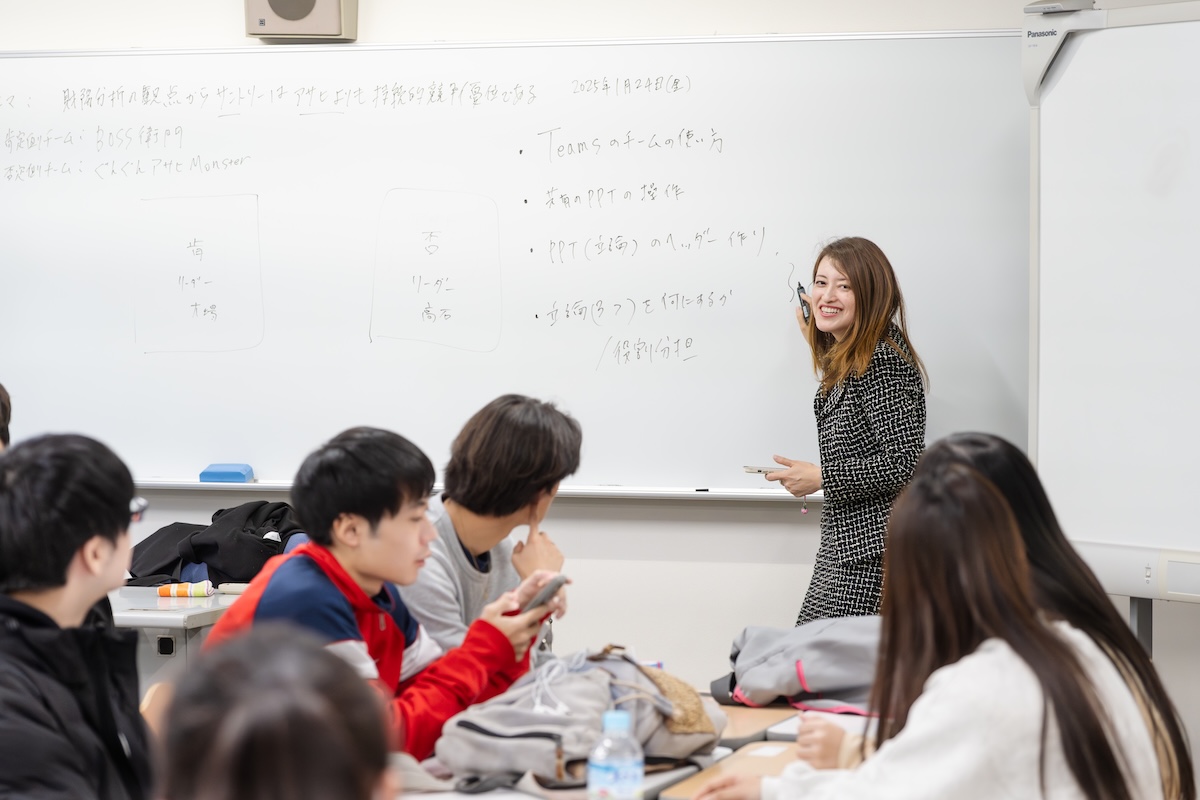 会計学ゼミの様子