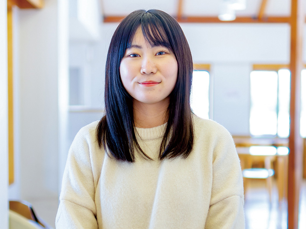 日本文化学科 4年 大垣 緋菜 栃木県 県立宇都宮工業高等学校 出身