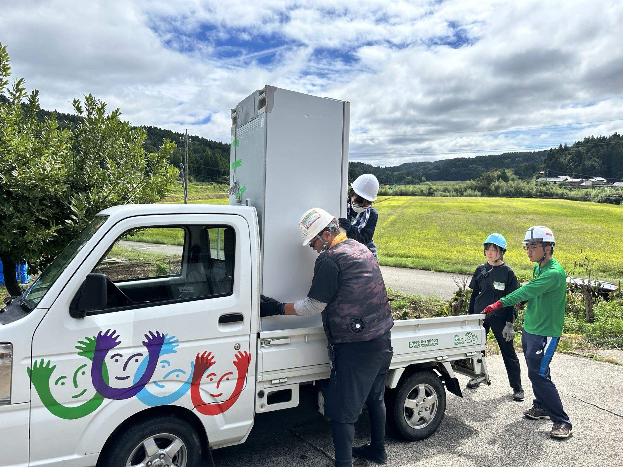 仮設住宅への引っ越しお手伝いの様子