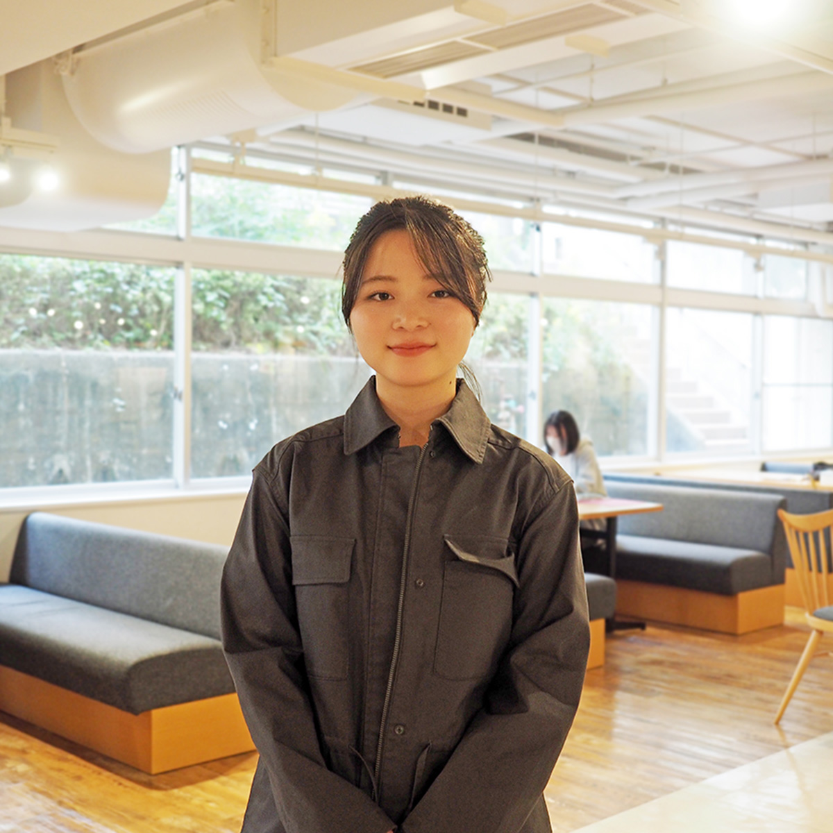 <p>大学での最終学期を迎えた4年生に、「学生生活で力を入れてきたこと」「これから叶えたい夢、目標」「聖学院大学で成長できること（成長を感じること）」をインタビュー。 子ども教育学科4年の葛西さんにお話を伺いました。 児童学ゼミでの絵本研究そして教員採用試験対策── 受験生の皆さん、後輩学生の皆さんもぜひお読みください。</p>
