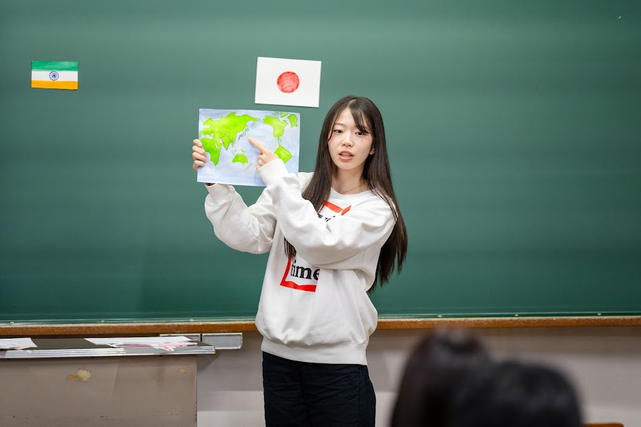 もしも、外国につながる子どもが途中入園することになったら?－子ども教育学科  【保育・教職実践演習（幼）】佐藤千瀬 准教授