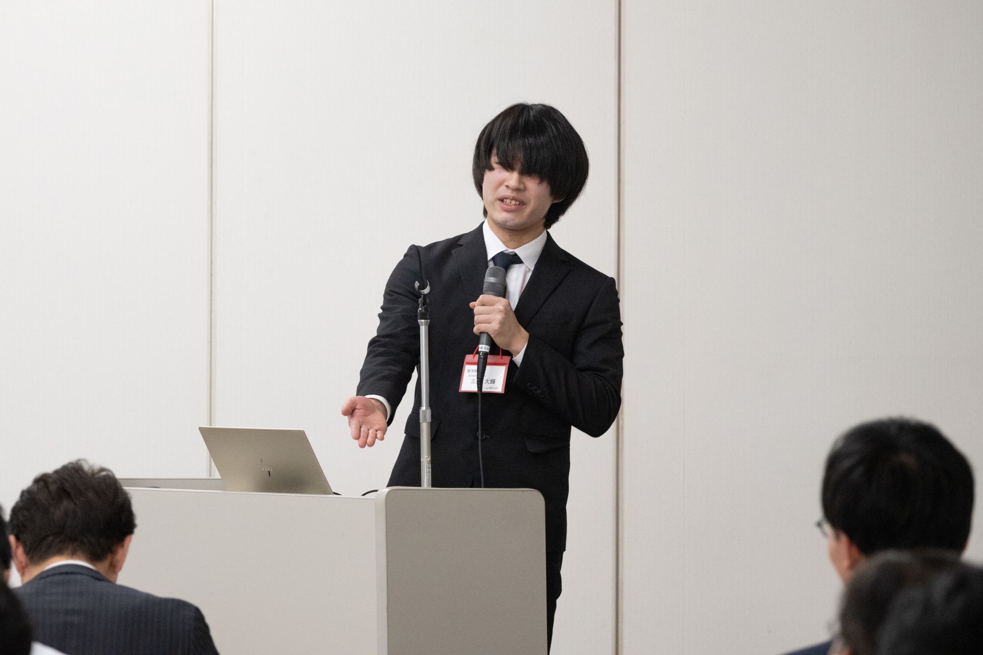 経営者に向けてプレゼンテーションをする貴重な経験となりました
