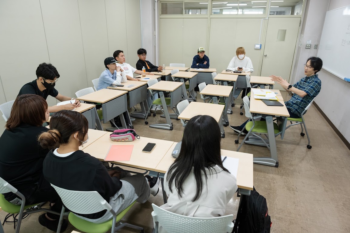 予備演習でのディスカッション。自然と自分の意見が出てきます。