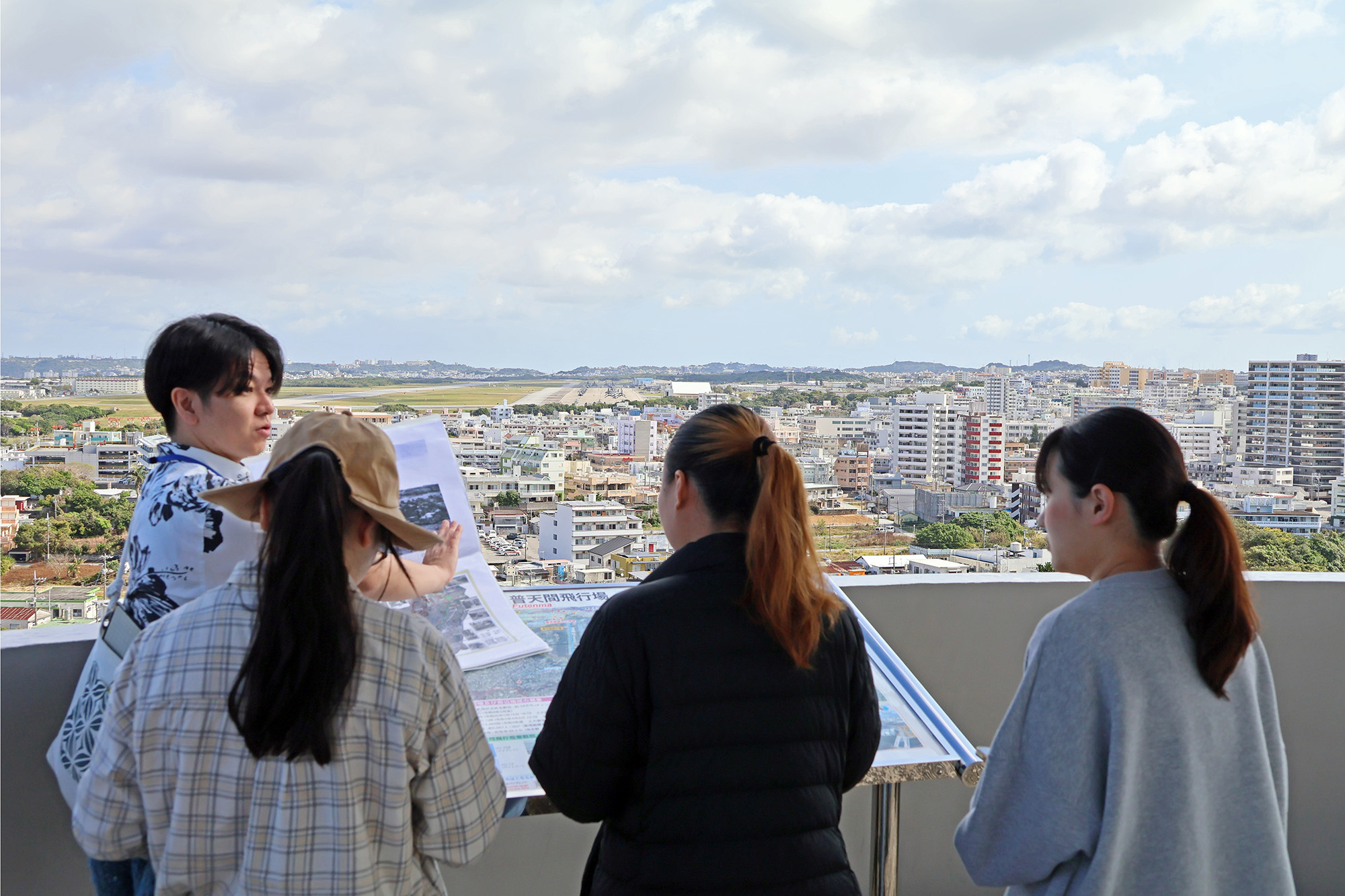 「答えのない問い」に挑む、沖縄フィールドワーク。平和と共生を肌で感じる4日間