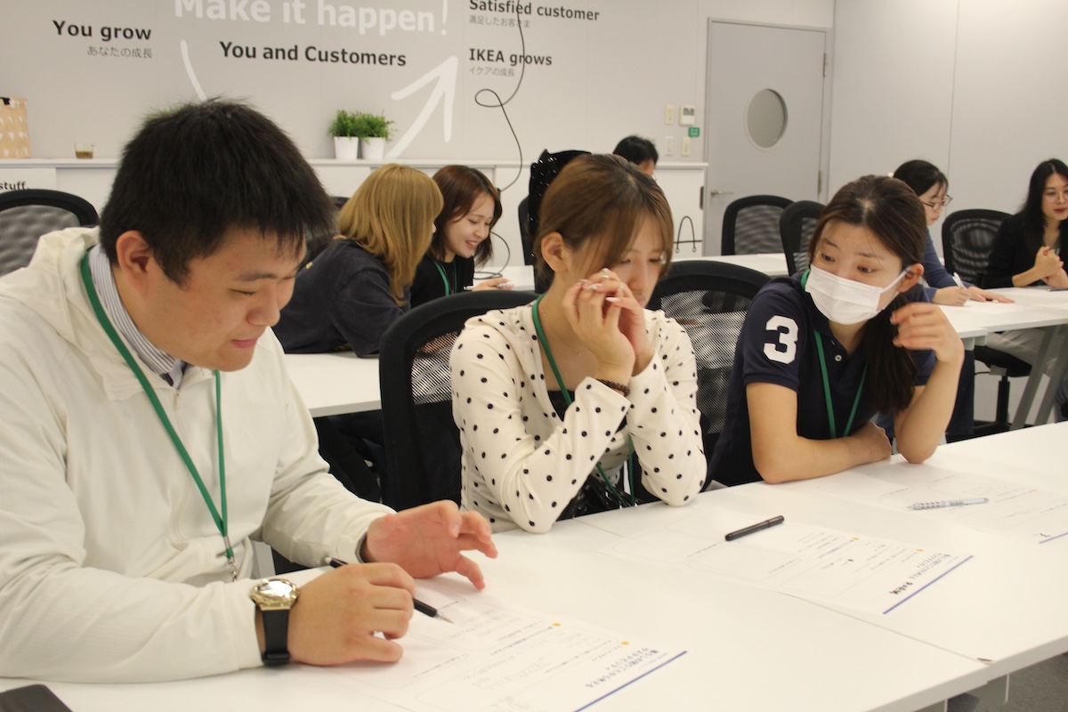 今回のツアーで初めて会った同士での意見交換も